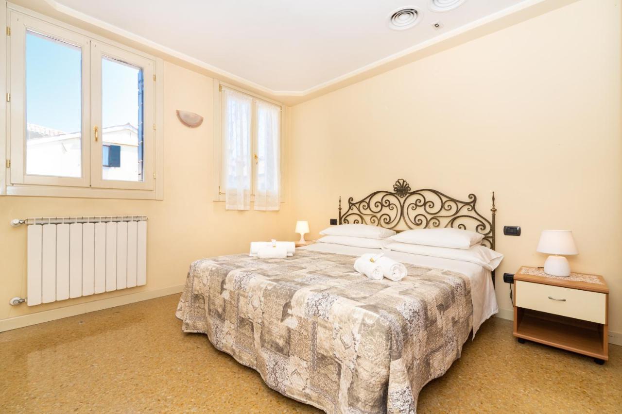 Ca' Dei Mercanti Veneţia Exterior foto